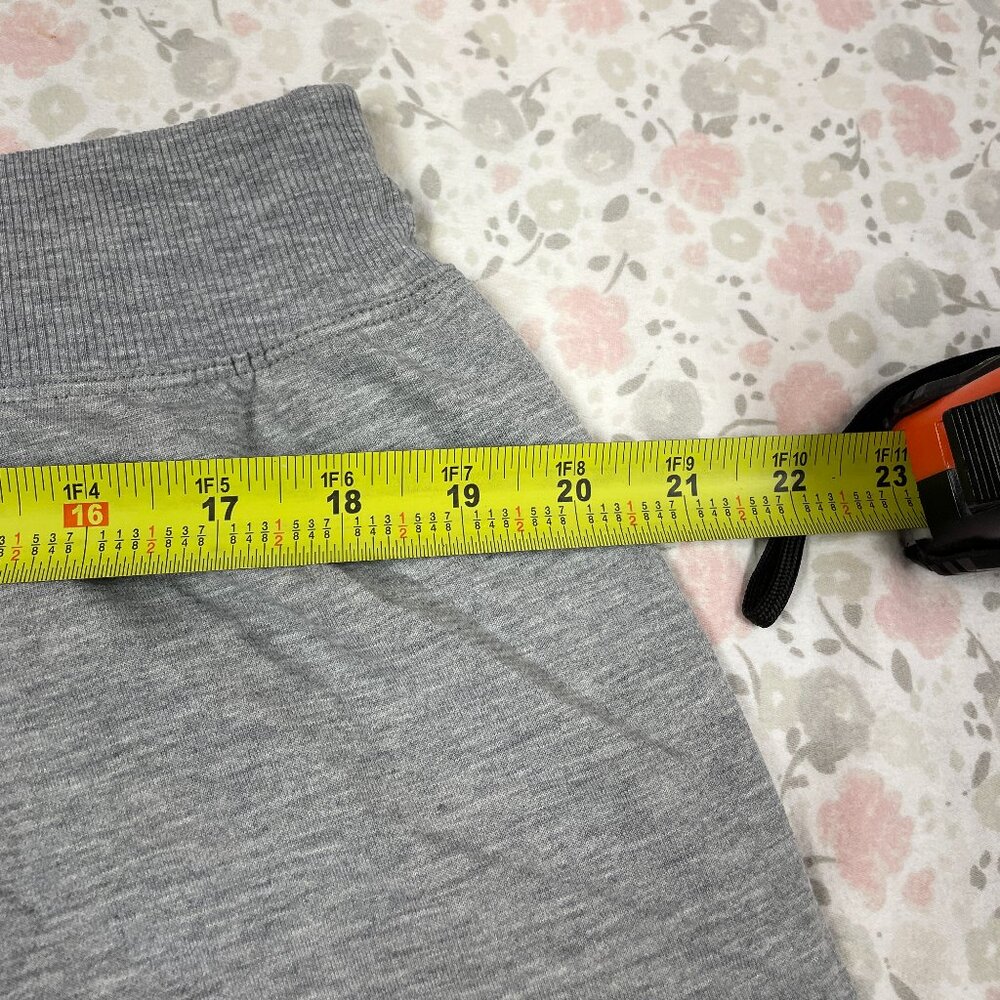 Athletic Works Gray Shorts Women Size 12-14 NWT, 9" inseam - NWT - Picture 8 of 11